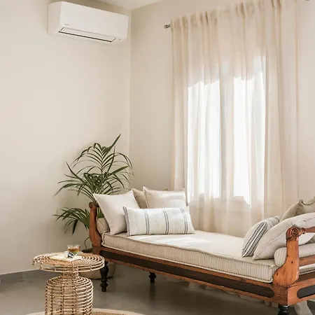Marissa's Elegant Retreats Apartment *