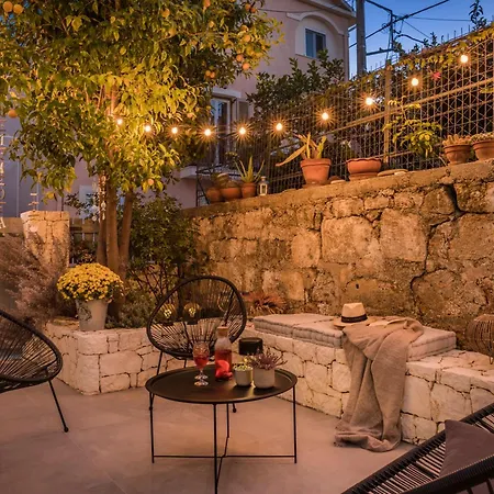 Marissa's Elegant Retreats *