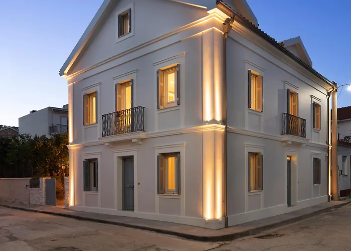 Marissa's Elegant Retreats Apartment