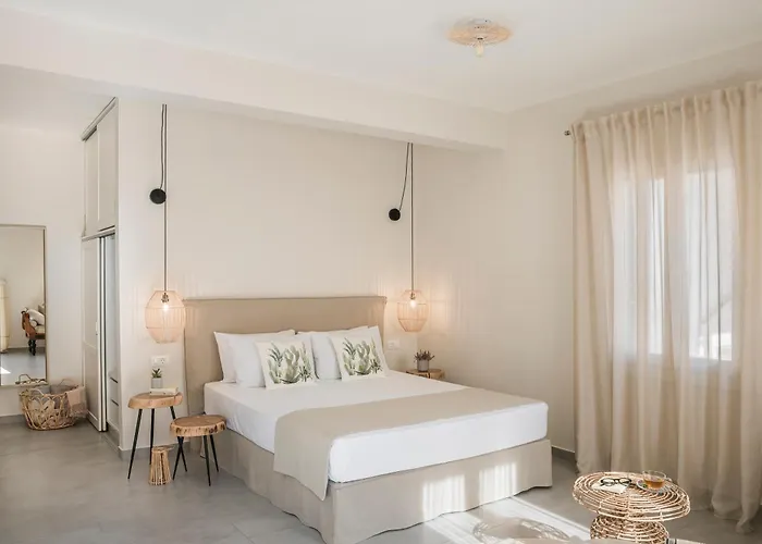 Marissa's Elegant Retreats