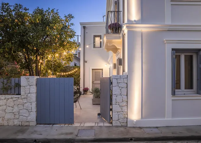 Marissa's Elegant Retreats Apartment
